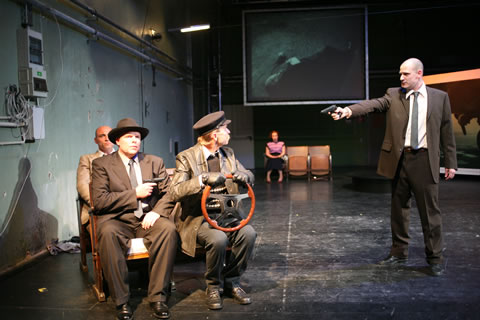 Das 11. Gebot, ein Stück über die Gladowbande 2007 im Theater an der Parkaue, Foto: Christian Brachwitz