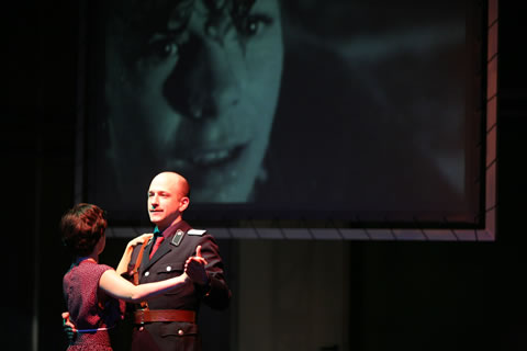 Das 11. Gebot, ein Stück über die Gladowbande 2007 im Theater an der Parkaue, Foto: Christian Brachwitz